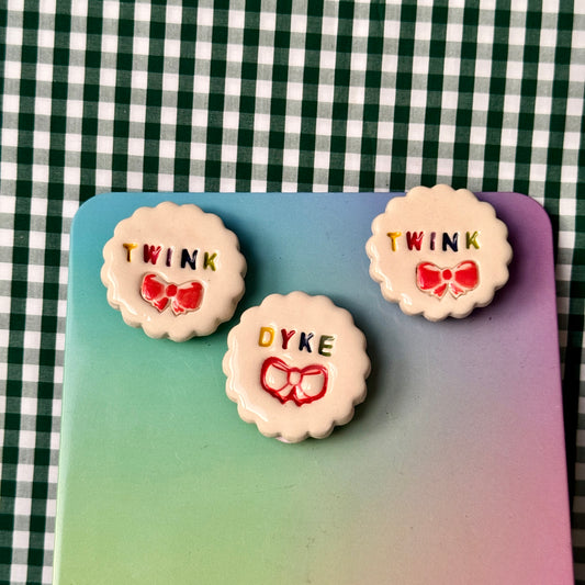 Dyke & Twink Bow Magnet