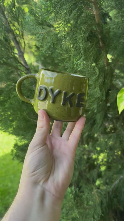 Dyke Mug - Black clay & Olive Speckle